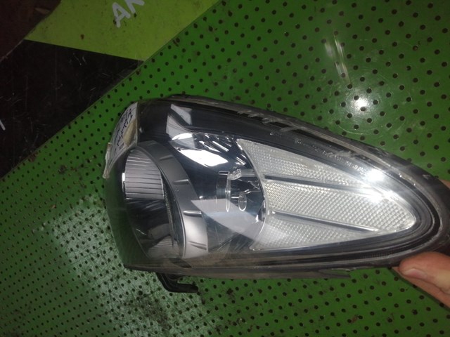 Reflektor prawy Hyundai/Kia 921022H020 cena, od 31,37 USD