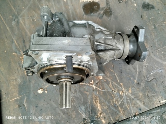 Skrzynia rozdzielcza 33100JD60B Renault (RVI)