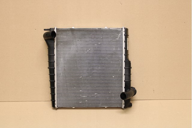 Do koszyka Chłodnica silnika Porsche Cayman  982