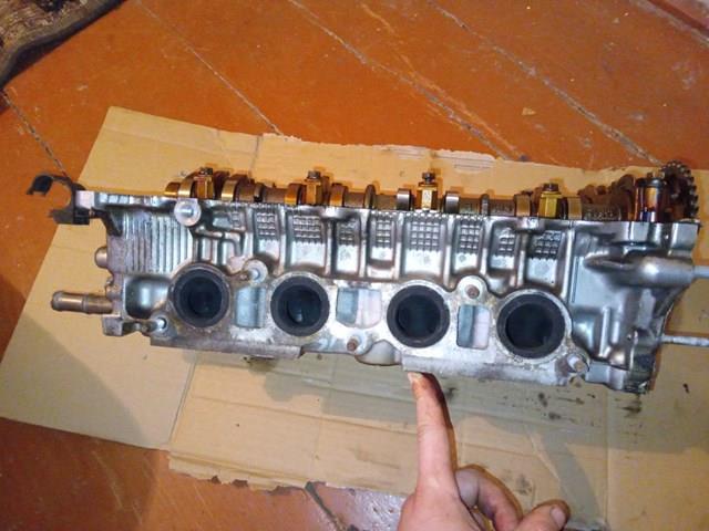 Głowica cylindrów Toyota 1110122071 cena, od 5210,65 USD