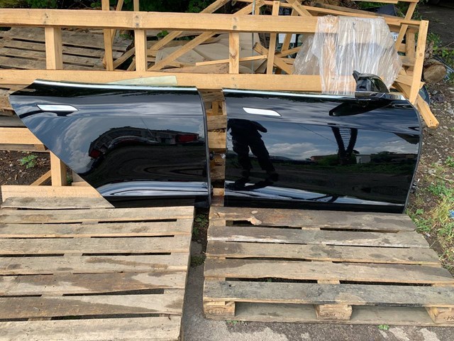 Drzwi tylne prawe Tesla Model S liftback (5YJS) (2016 - 2026) cena, od 1306,00 USD