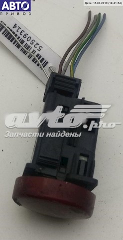 Do koszyka Przycisk włączania światła awaryjnego Citroen Berlingo  M