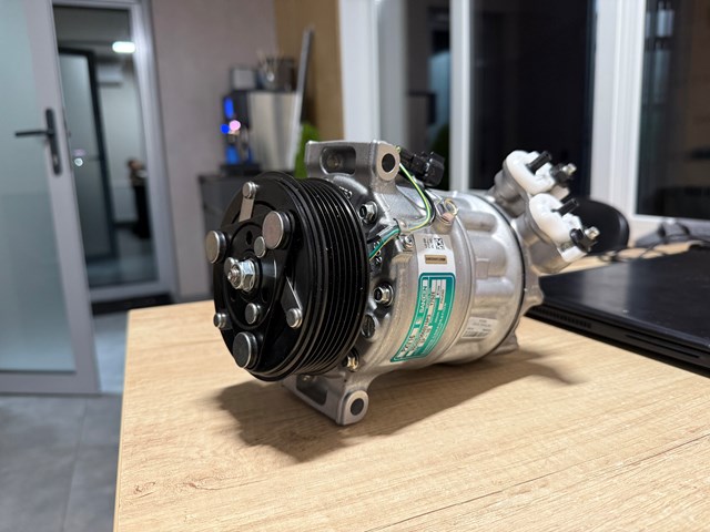 1684906 Ford Sprężarka klimatyzacji