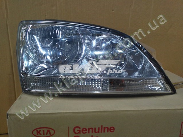 Reflektor prawy Hyundai/Kia 921023E060