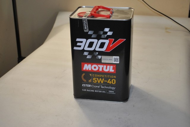 826651 Motul Olej do silnika