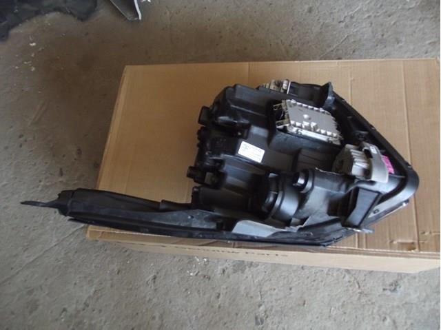 Do koszyka 92102R2000 Hyundai/Kia Reflektor prawy
