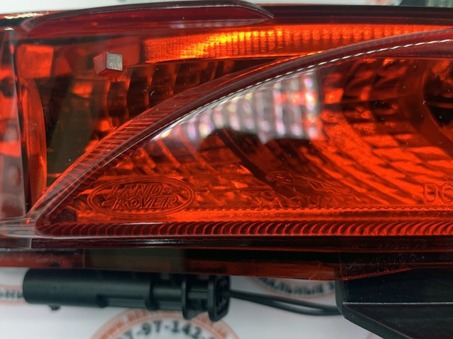 Do koszyka LR102042 Land Rover Przednia lampa przeciwmgielna tylna lewa