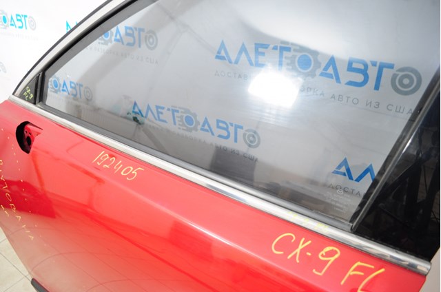 TK4850650 Mazda Listwa ochronna szyby opuszczanej drzwi przednich lewych