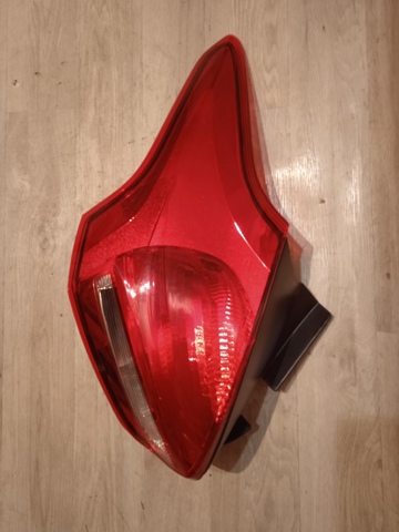 Lampa zespolona tylna lewa 32C287E Polcar