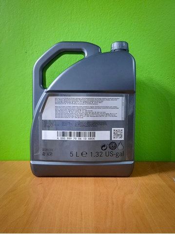 Olej do silnika A000989700613 Mercedes