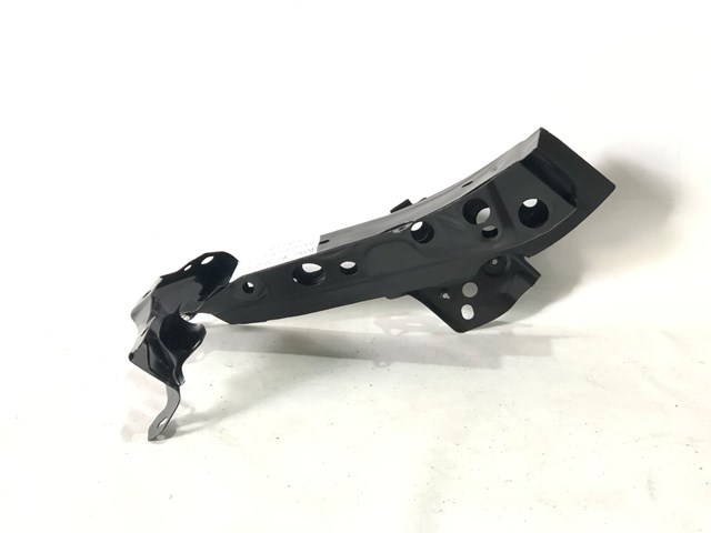 Osłona chłodnicy prawa (panel mocowania reflektorów) Mazda G48F53140