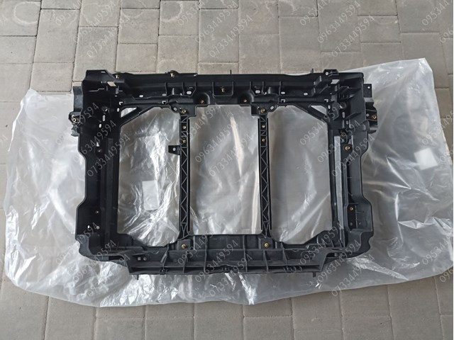 Osłona chłodnicy pionowa (panel mocowania reflektorów) FP4421200 FPS