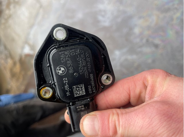 Czujnik poziomu oleju silnikowego  BMW 7 sedana (G11, G12) (2014 - 2025) cena, od 55,51 USD