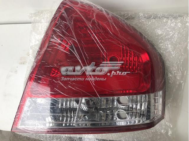  Lampa zespolona tylna prawa KIA Cerato 1