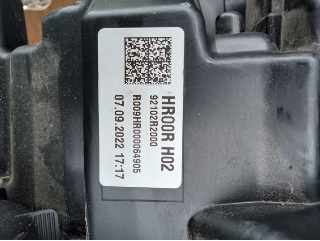 Reflektor prawy 92102R2000 Hyundai/Kia