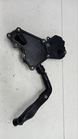 Do koszyka Separator oleju układu wentylacji kadłuda (bloku silnika)  Ford Focus IV HP