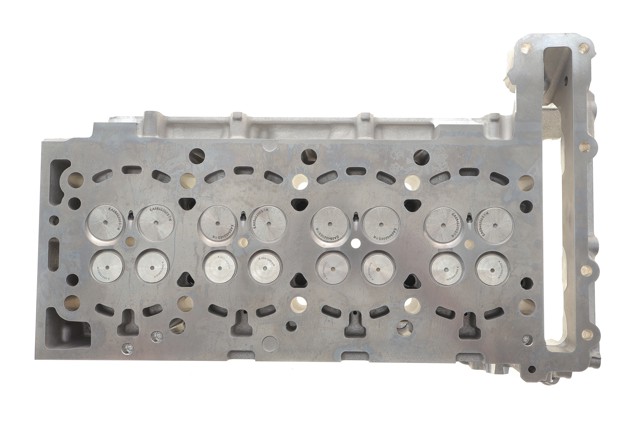 Głowica cylindrów Mercedes E sedana (W213) (2016 - 2023) cena, od 2831,36 USD