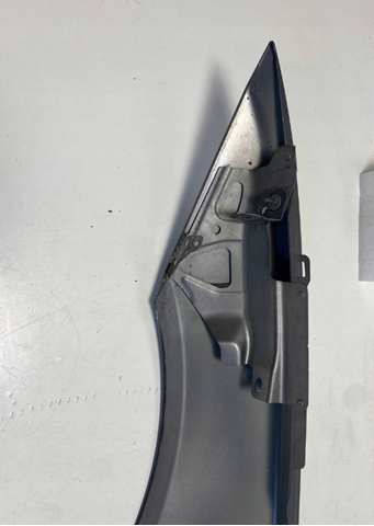 T4N2636 Jaguar Błotnik przedni prawy