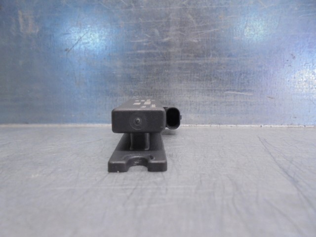 Antena Land Rover AH4215K603AA cena, od 41,38 USD