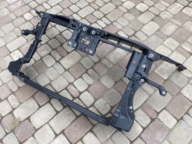 95D1041 Polcar Osłona chłodnicy kompletna (panel mocowania reflektorów)