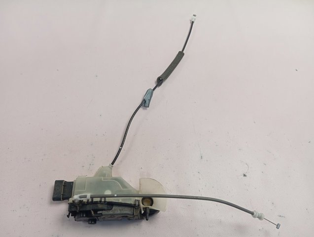 Zamek drzwi przednich lewych Peugeot/Citroen 9819027380 cena, od 57,94 USD