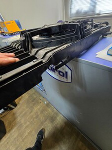 Dyfuzor chłodnicy, w komplecie z silnikiem i wirnikiem Peugeot/Citroen 9826929880 cena, od 297,95 USD