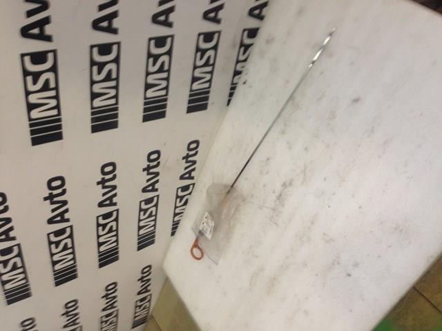 Bagnet poziomu oleju w silniku Nissan Primera 