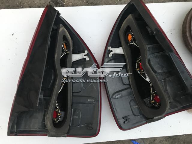 Lampa zespolona tylna lewa Toyota 8156160650 cena, od 229,69 USD