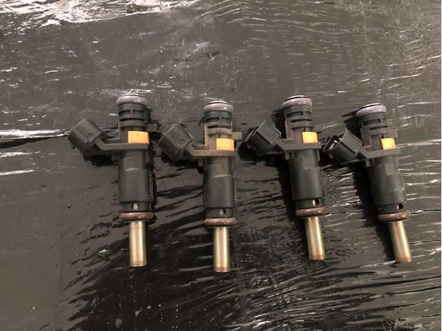  Wtryskiwacz paliwa Renault CAPTUR 2