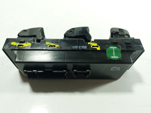 Do koszyka 254014BA2A Nissan/Infiniti Panel przyciskowy sterowania podnośnikiem szyby przedni lewy