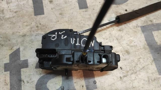 Do koszyka Zamek drzwi tylnych prawych Nissan Note  E11