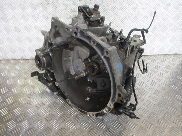 Mechaniczna skrzynia biegów w komplecie do Citroen C5 AIRCROSS 