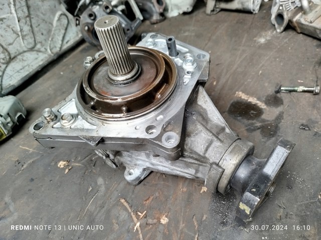 Skrzynia rozdzielcza Renault (RVI) 33100JD60B