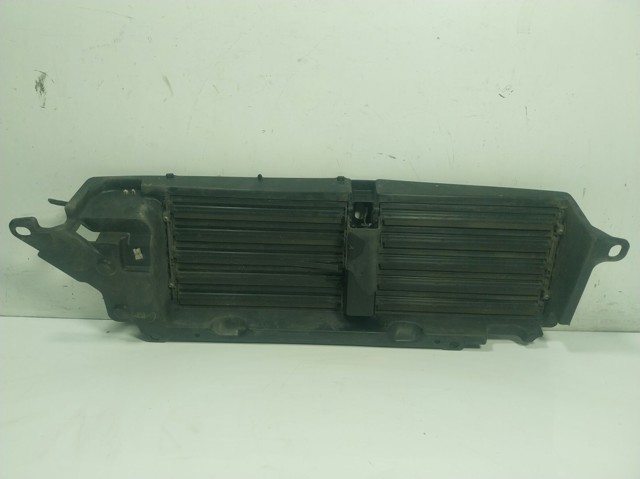 Do koszyka LR043742 Land Rover Żaluzja chłodnicy