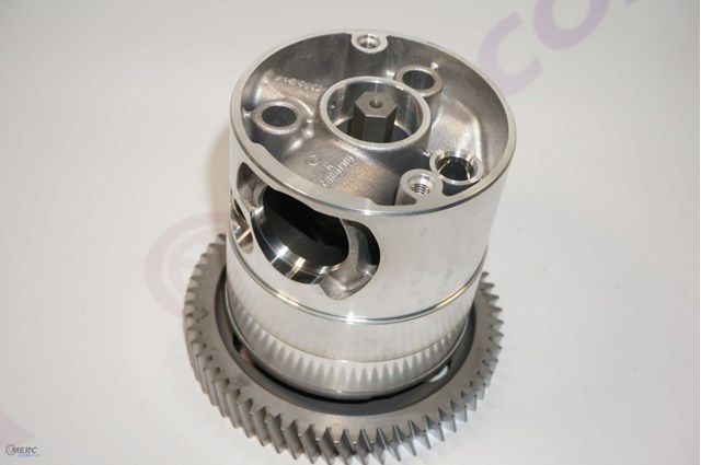 Pompa oleju Mercedes A6511801500 cena, od 385,87 USD