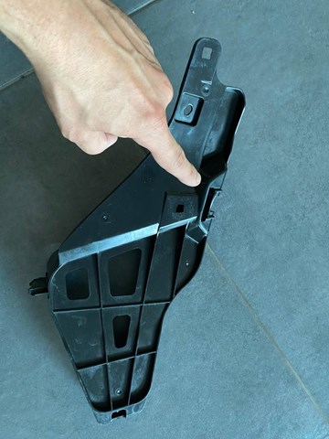 Wspornik zderzaka tylnego lewy Toyota 5215633010 cena, od 74,15 USD