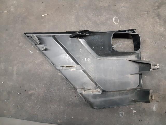 Obrzeże lampy przeciwmgielnej prawej 52030WQ010 Toyota