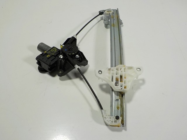 Mechanizm podnoszenia szyby drzwi przednich lewych Toyota Yaris CROSS SUV (MXP) (2020 - 2026) cena, od 188,18 USD