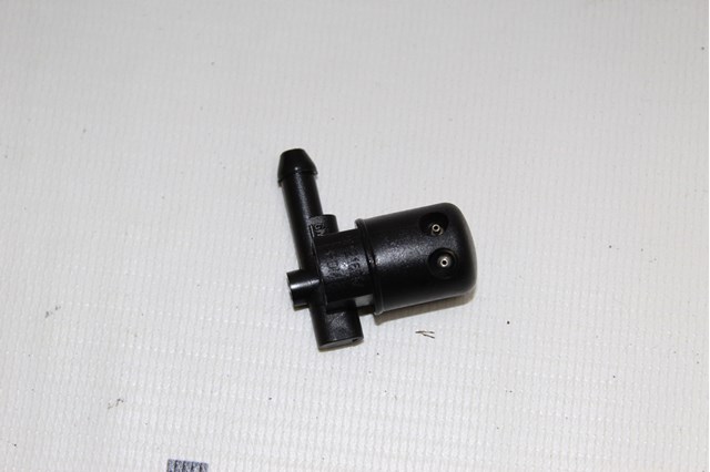 Dysza spryskiwacza szyby przedniej prawa General Motors 13118144
