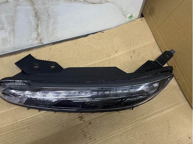 Do koszyka 92207J9500 Hyundai/Kia Reflektor do jazdy dziennej lewy