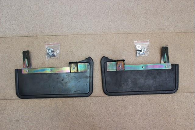 Do koszyka 3075002 Autotechteile Chlapacze przednie, zestaw