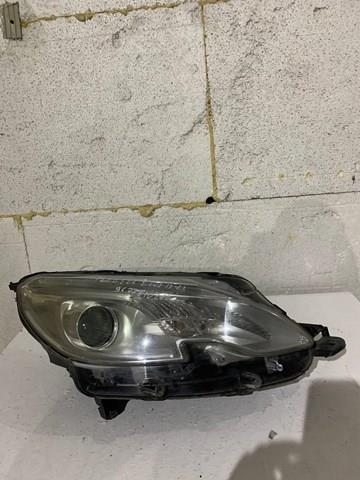 Reflektor prawy 9677810280 Peugeot/Citroen