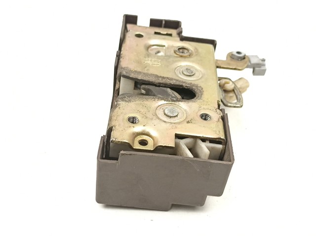 Zamek drzwi przednich prawych Ford Fiesta Mk4