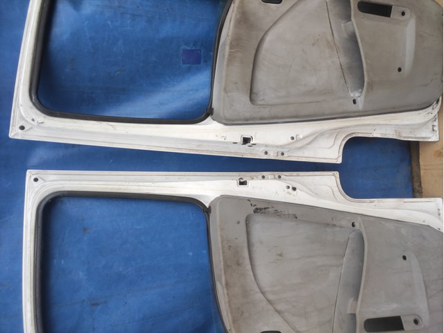 Do koszyka Drzwi przednie lewe Renault Master II HD, FD