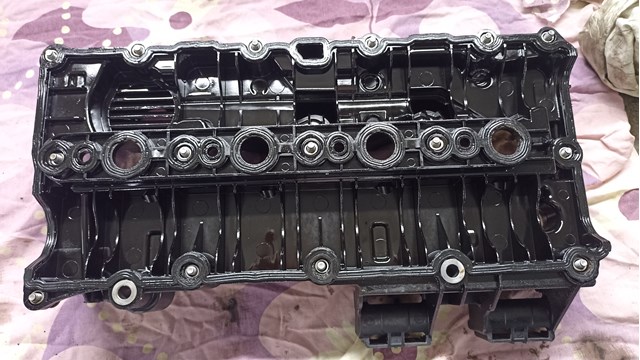 Pokrywa zaworowa Volvo 31430348 cena, od 130,98 USD