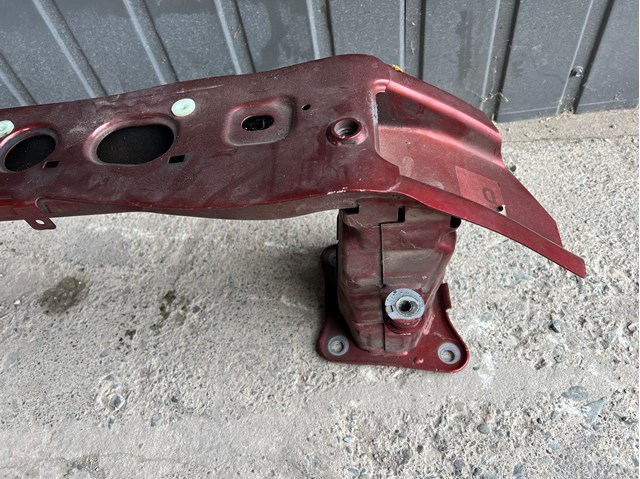 Wzmocnienie zderzaka przedniego AM51R10922AL Ford