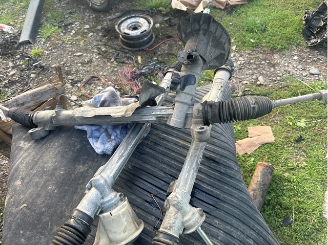 Listwa kierownicza (maglownica) Ford 4M5C3550AC cena, od 155,55 USD