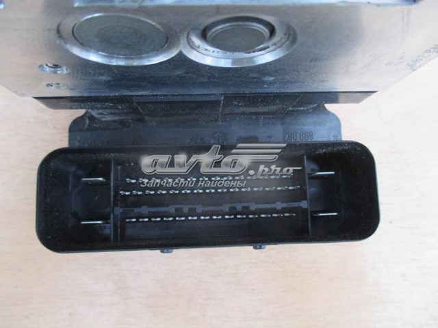 Sterownik ABS  hydrauliczny Land Rover BJ322C405AG cena, od 274,21 USD