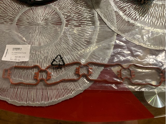 Uszczelka kolektora ssącego VAG 06K129717A