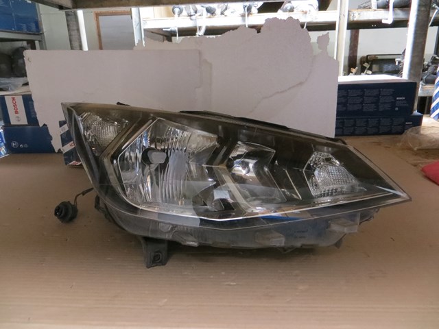 Reflektor prawy VAG 6F1941006B